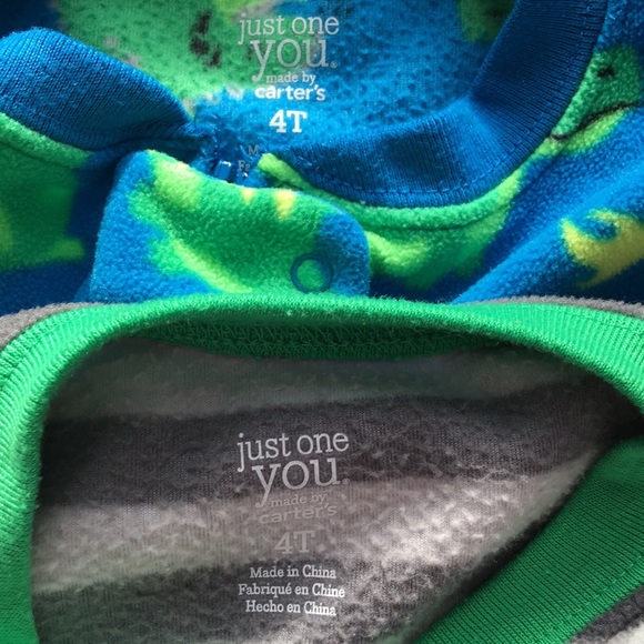 Lot of 2 Matching Dragon Fleece Footie Sleepers 4T - Picture 4 of 5